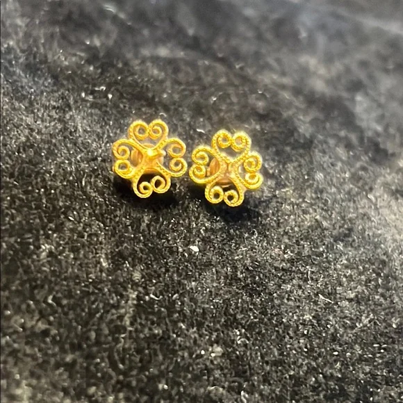 Tiny Gold Plated 925 Scroll Floral Design Pink Stones Earrings - Picture 3 of 5